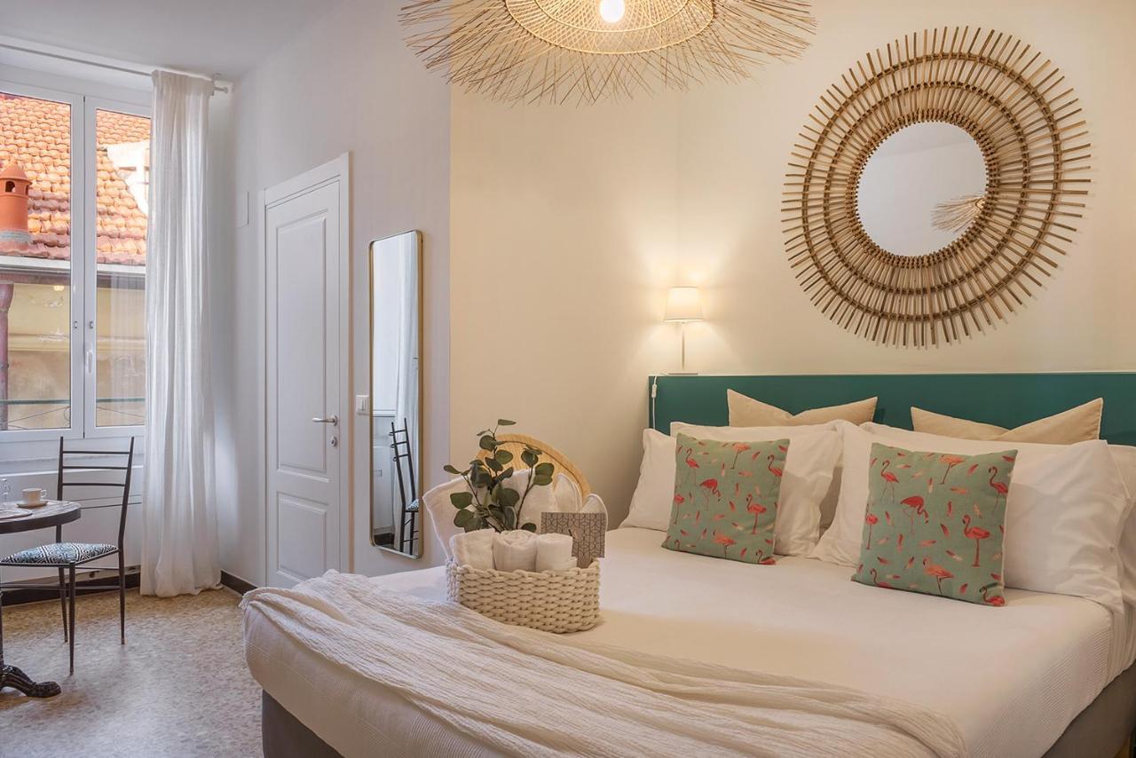 Ensemble Rooms Di Vayadu Alassio Exterior foto