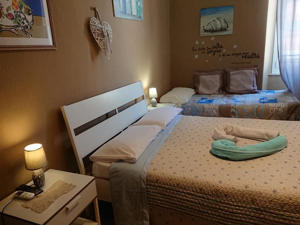 Ensemble Rooms Di Vayadu Alassio Exterior foto